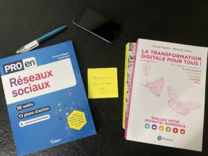 Livres numérique, déclinaison du mème de Macron du Pass culture